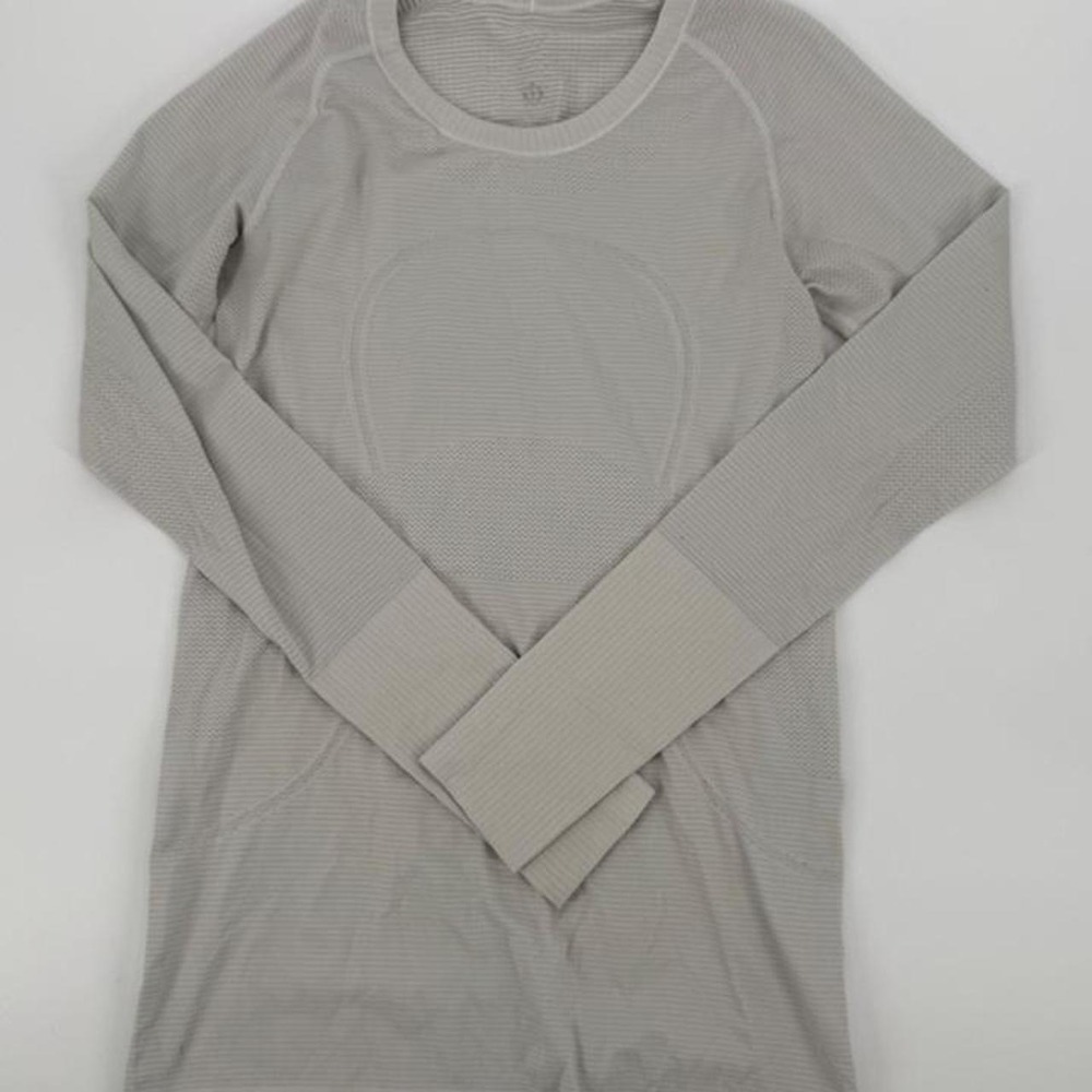 Lululemon Swiftly Tech Long Sleeve 2.0 Shirt Grey Cream Size 8 Activewear Top